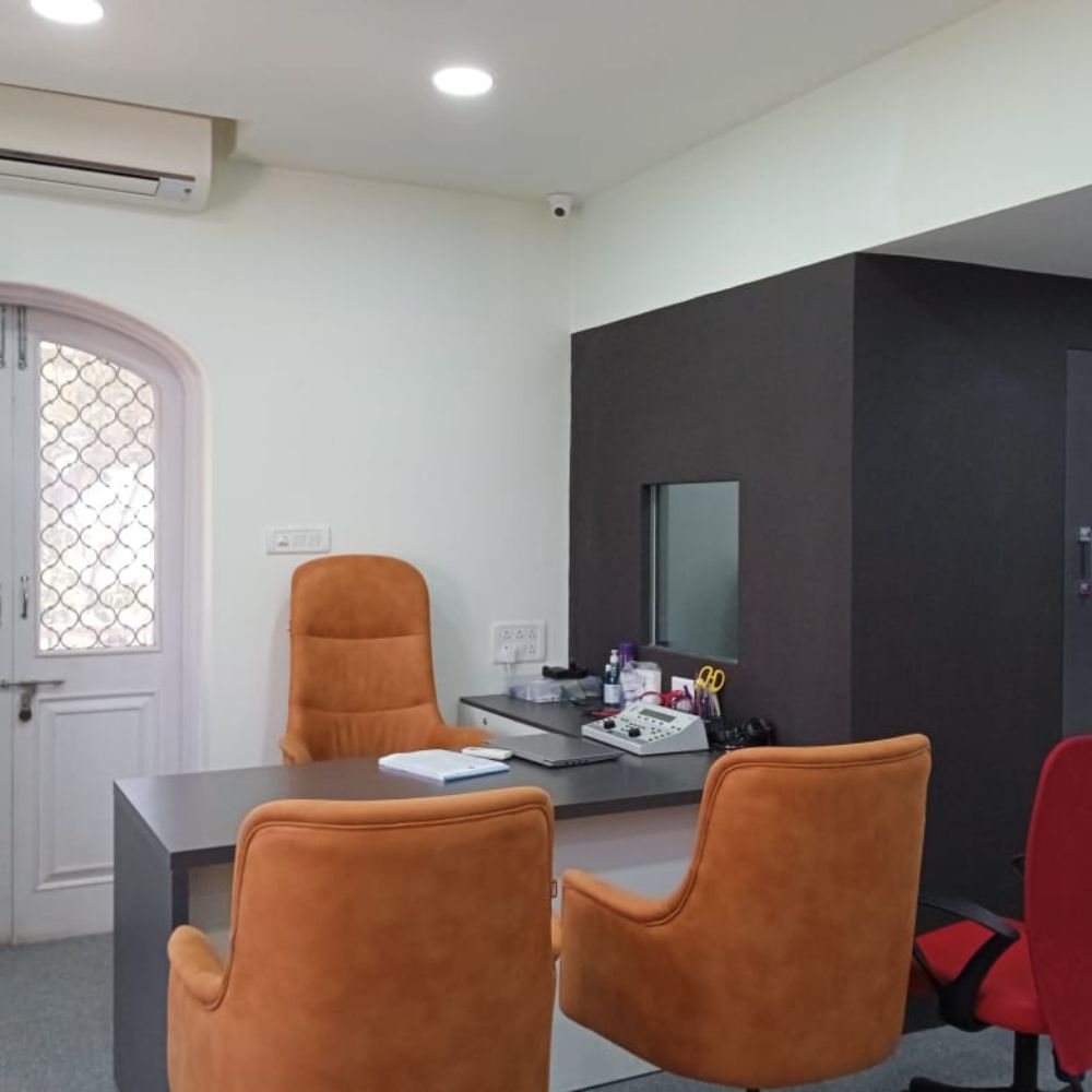 NANDIDURGA - Reshma Apartment, Flat No - 4, 1st Floor, 196, Nandidurga Road, Jayamahal Extension, Above Radvision Diagnostics & Labs, Opp. Kotak Mahindra Bank, Benson Town, Bengaluru - 560046