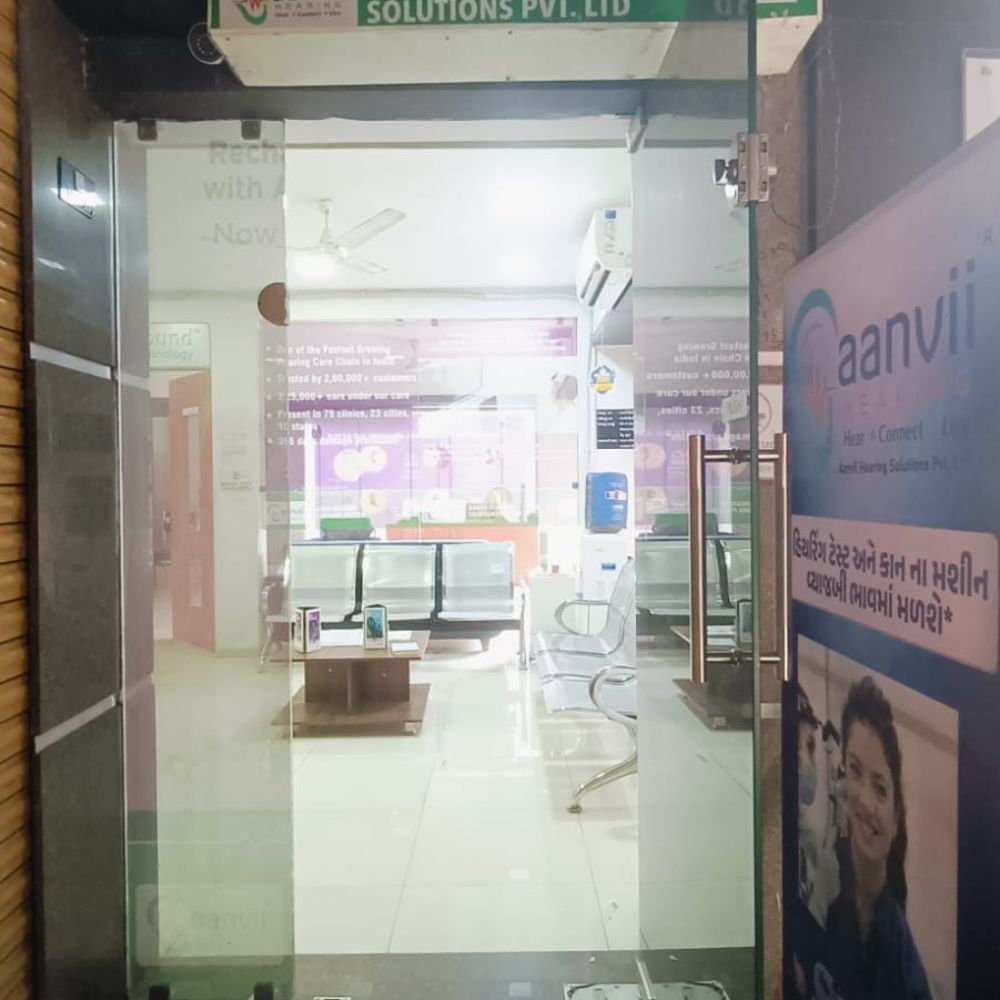 SURAT - UG23, Atlanta Shoppers, Vesu Main Road, Near Reliance Market, Vesu, Surat, Gujarat - 395007